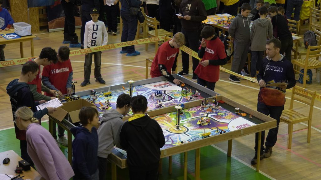 robotų varžybos 22