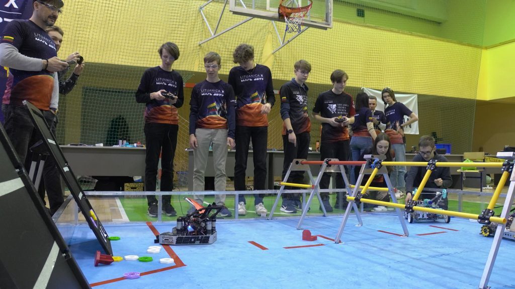 robotų varžybos 7